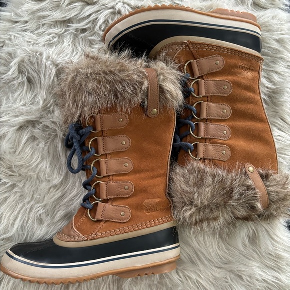 Sorel WOMEN'S JOAN OF ARCTIC BOOT Camel Brown size 8 fur lined warm winter boots